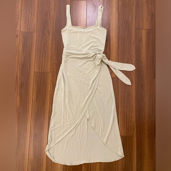 Aritzia Wilfred Sage Green Saturn Midi Dress, size S - Picture 1 of 7